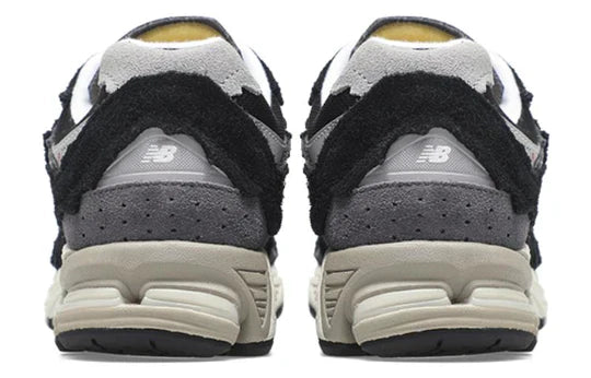 New Balance 2002R Protection Pack Black